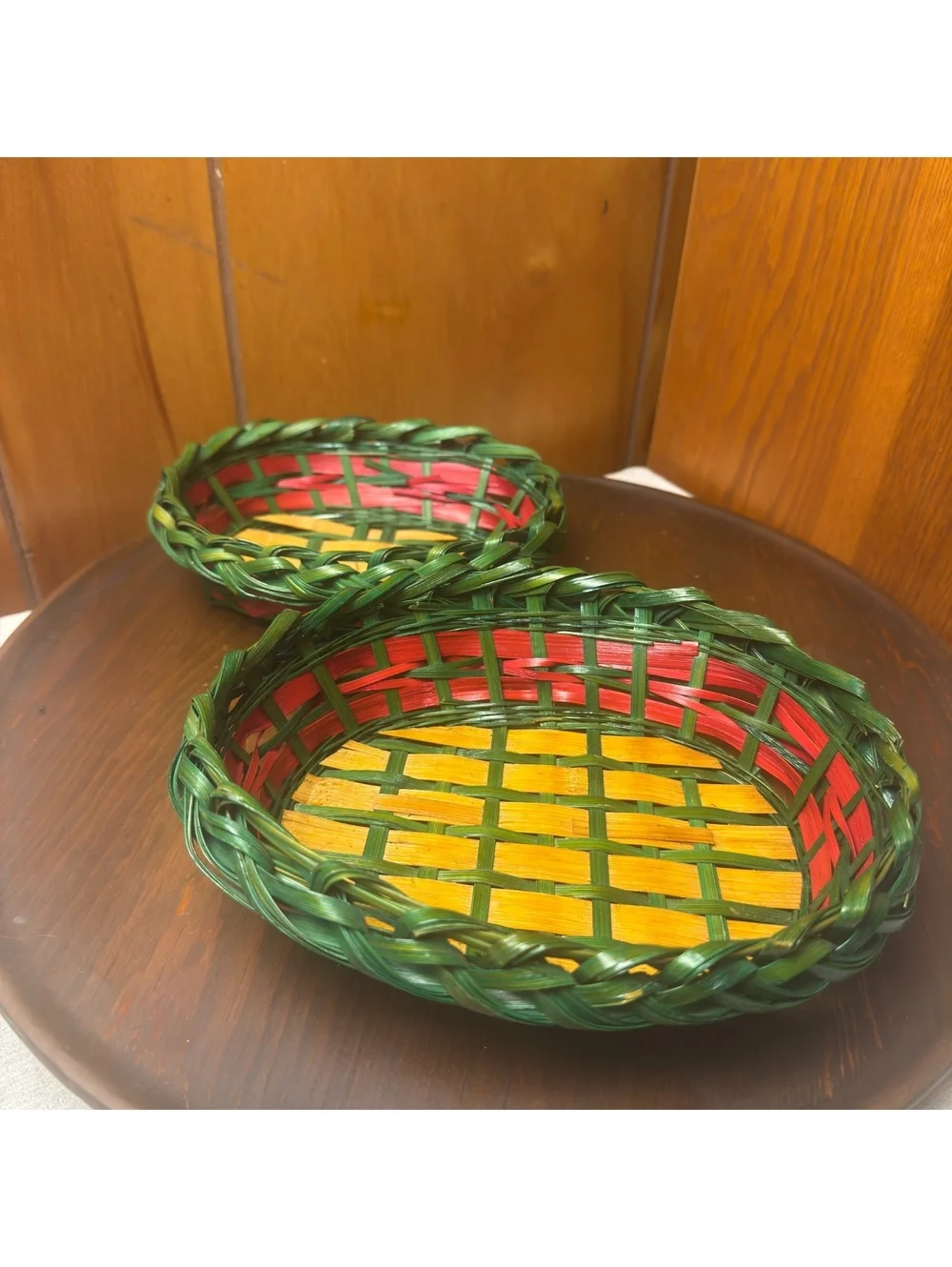 Vintage Christmas Nesting Baskets Set Red Green Yellow Woven Holiday Decor
